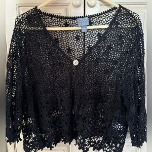 Beautiful light shrug. Gorgeous detail.